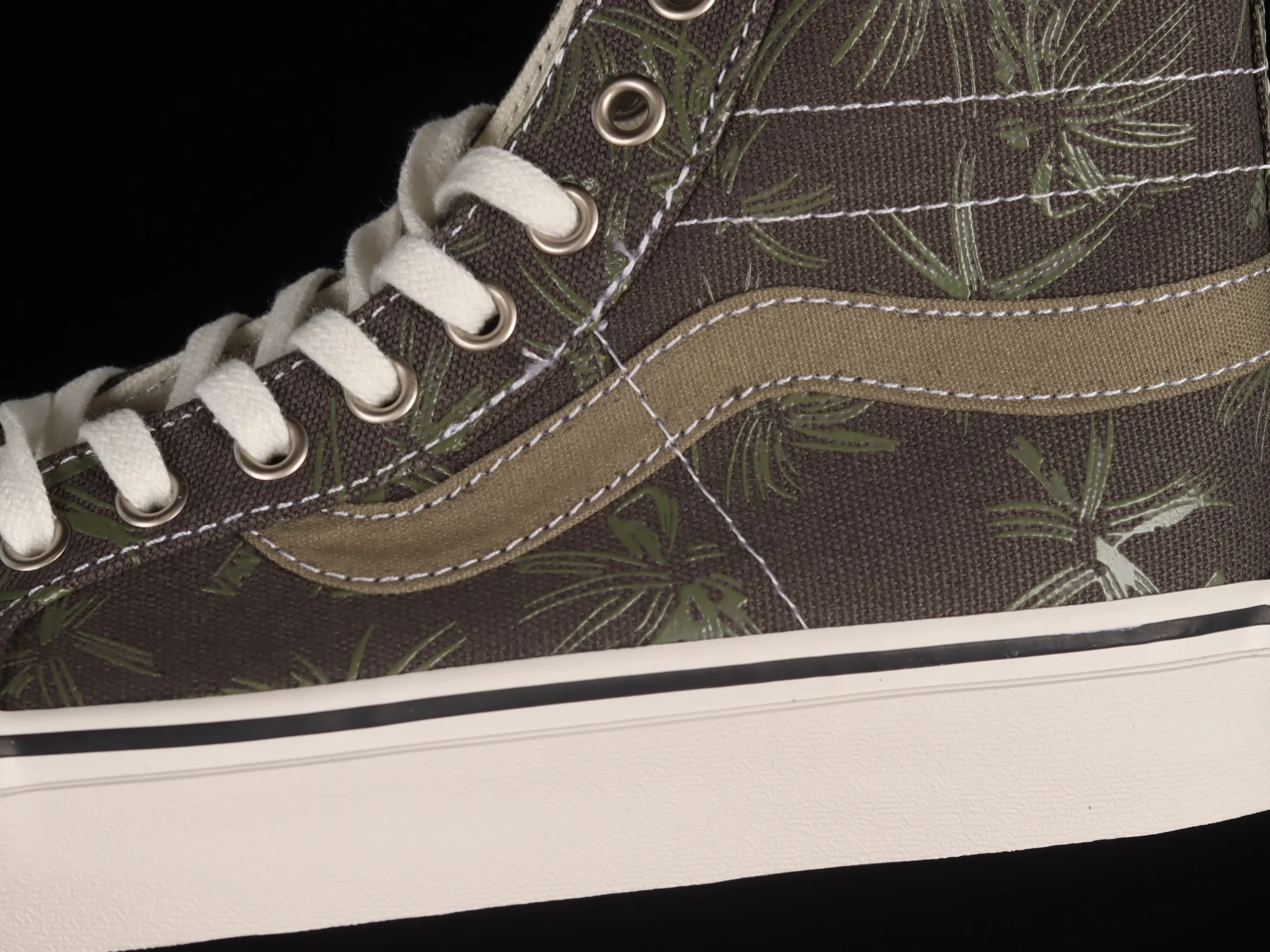 All categories Vans Vans series Vans Hi Vans high-top Vans Sk8-Hi 138 Decon Vans official black dark green palm leaf print high-top casual sneakers VN0A4UMNB73